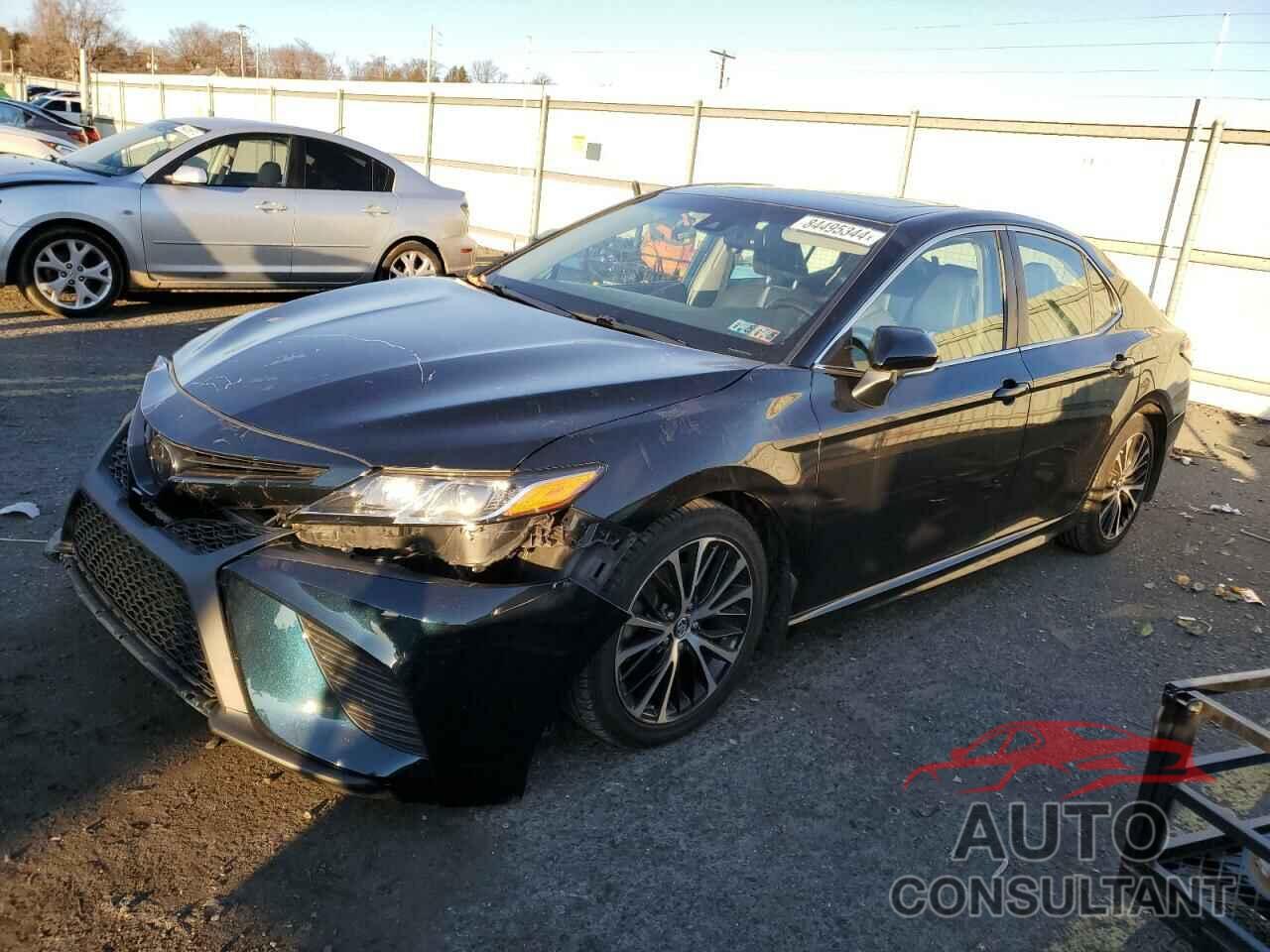 TOYOTA CAMRY 2018 - 4T1B11HK9JU657161