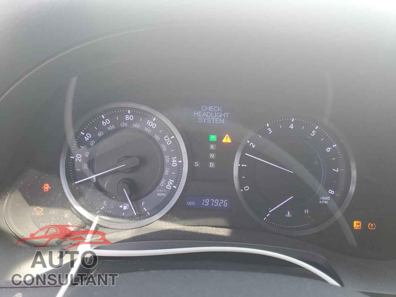 LEXUS IS 2011 - JTHCF5C24B5047655