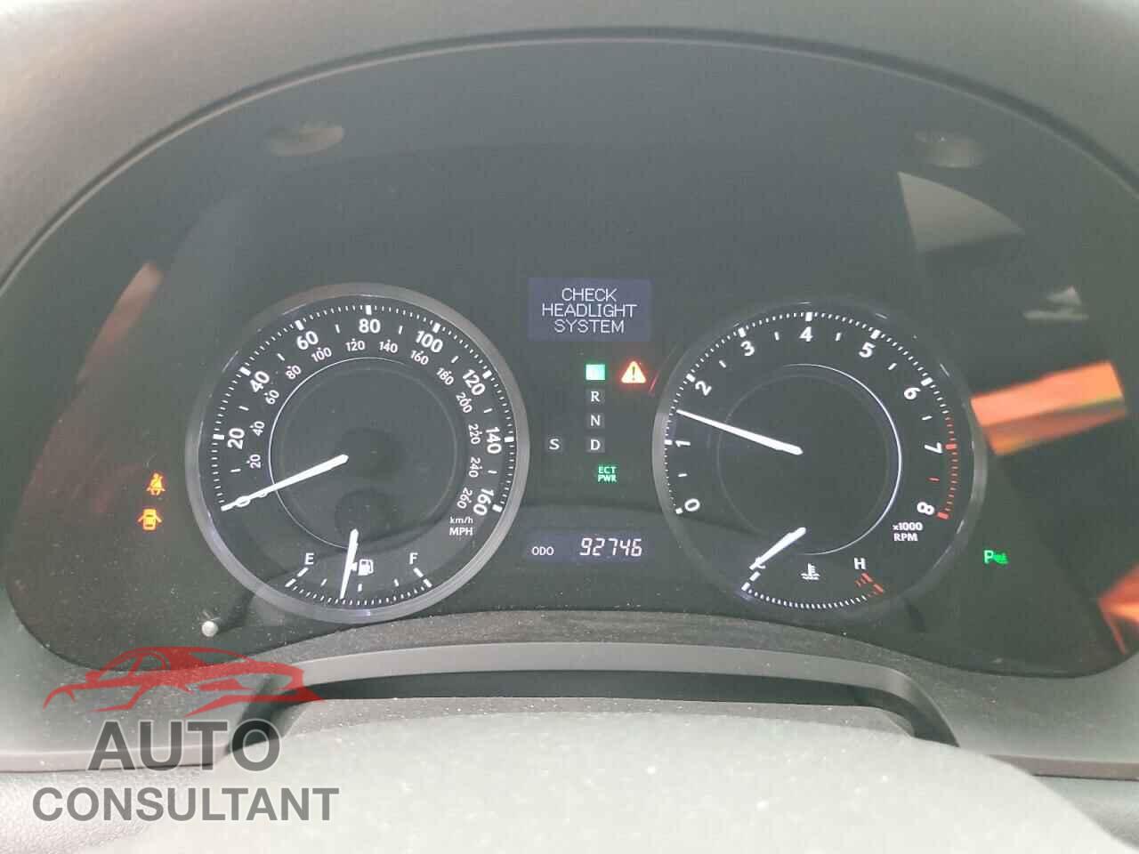 LEXUS IS 2011 - JTHFF2C28B2518574
