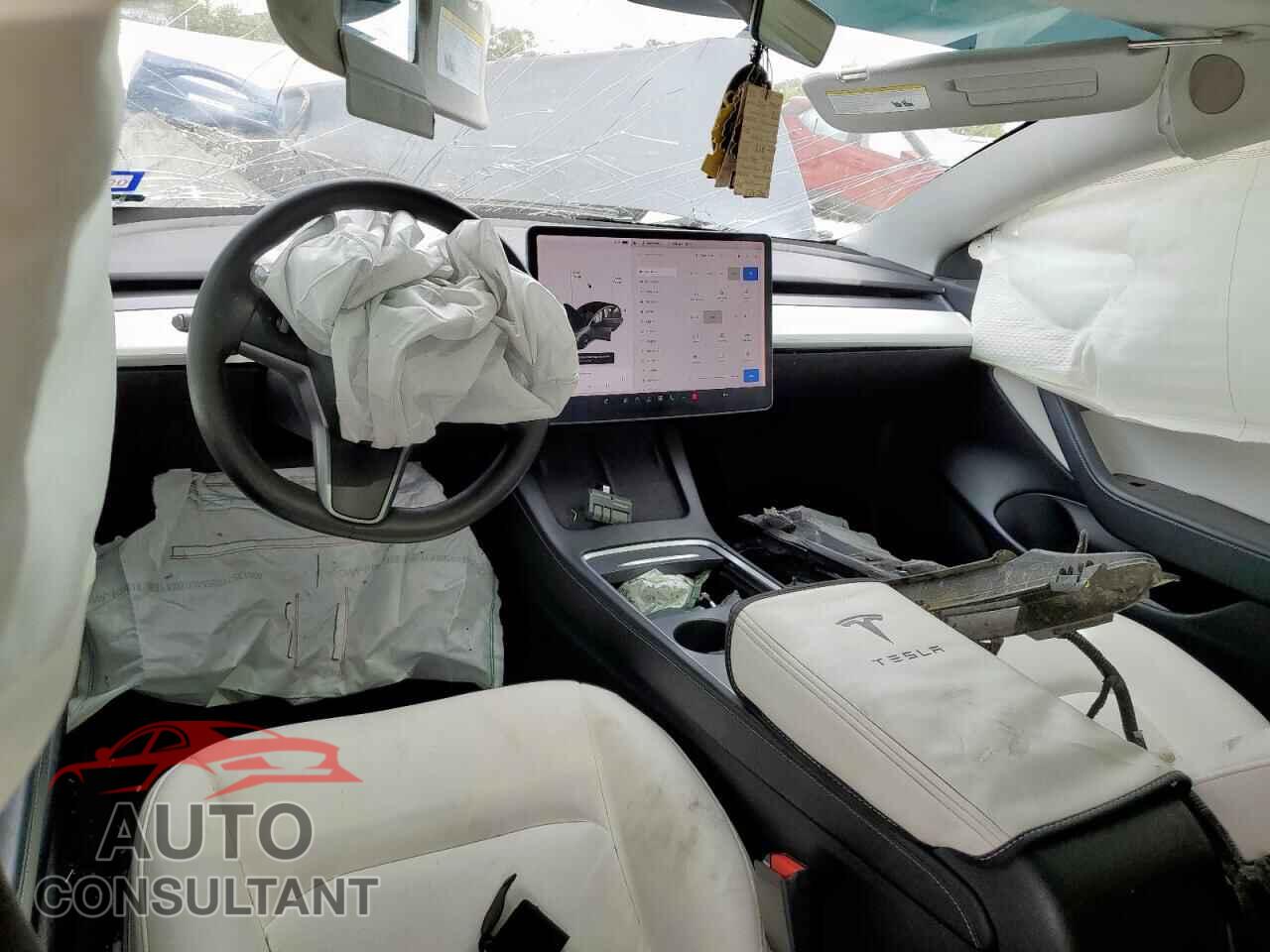 TESLA MODEL 3 2021 - 5YJ3E1EAXMF875292