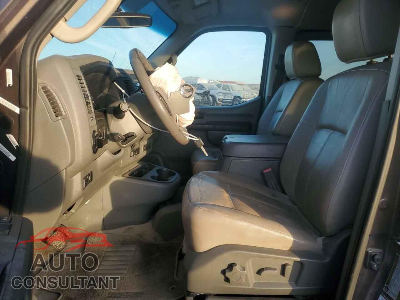 NISSAN NV 2013 - 5BZAF0AA5DN201766
