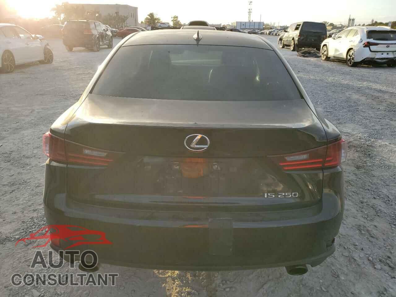 LEXUS IS 2014 - JTHBF1D24E5029356