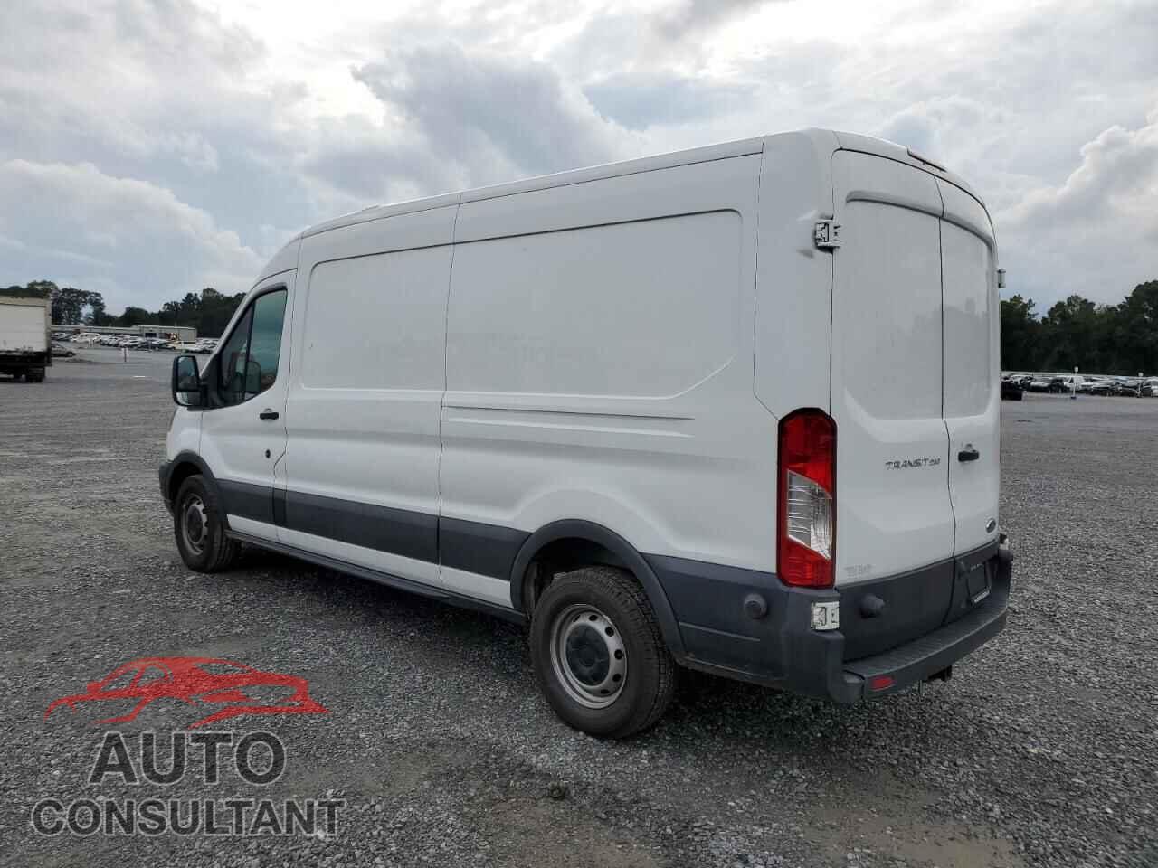 FORD TRANSIT 2017 - 1FTYR2CM1HKA44883