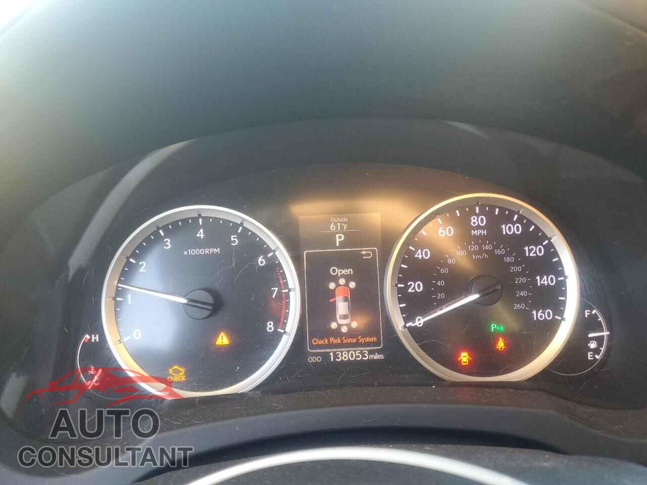 LEXUS IS 2014 - JTHBE1D20E5000598