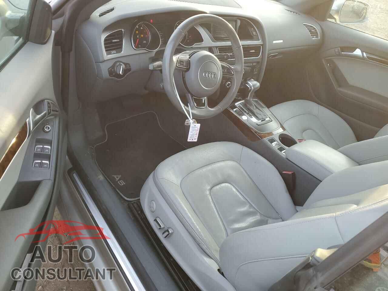 AUDI A5 2013 - WAUJFAFH6DN002704