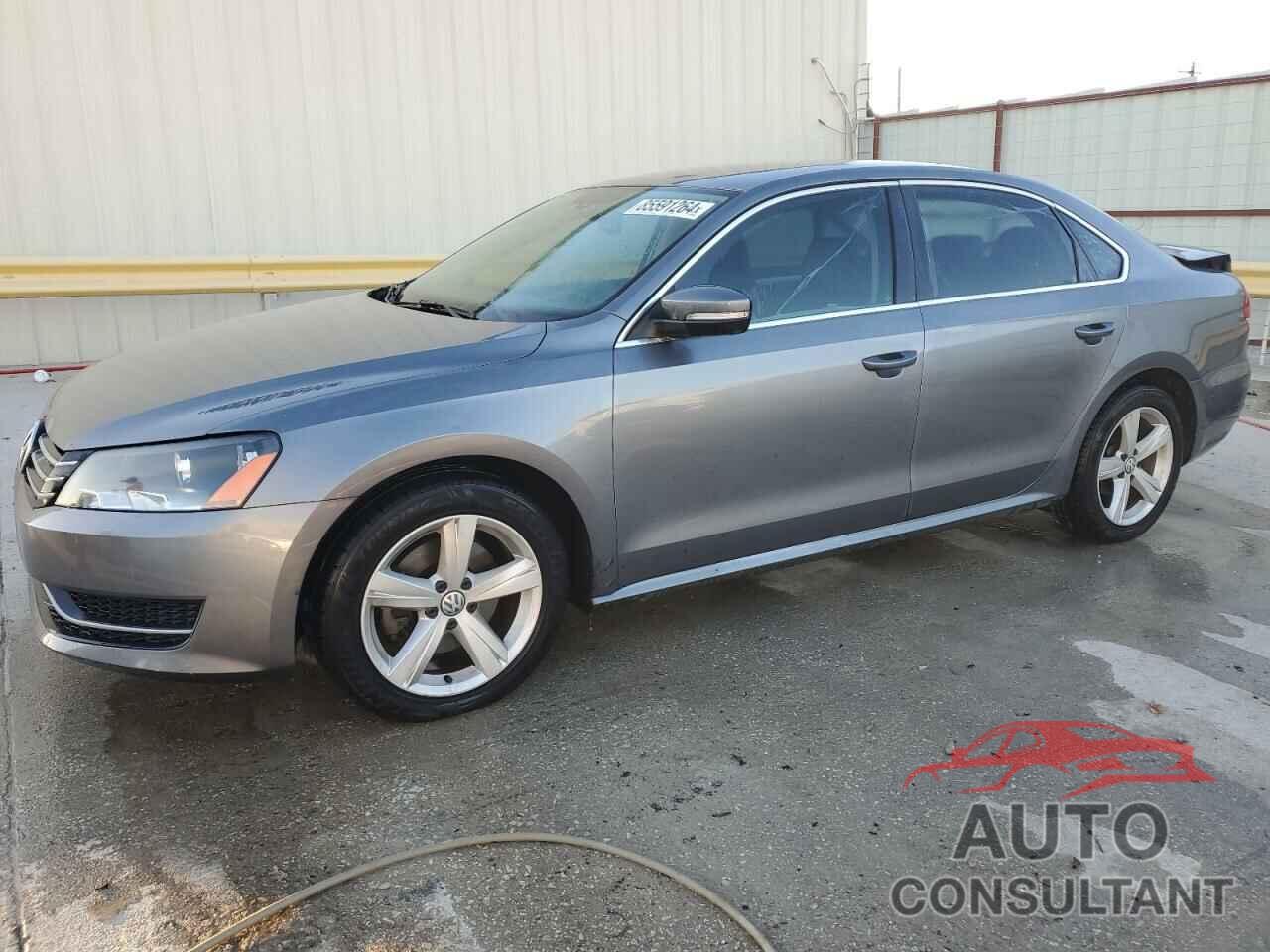 VOLKSWAGEN PASSAT 2013 - 1VWBP7A30DC075210