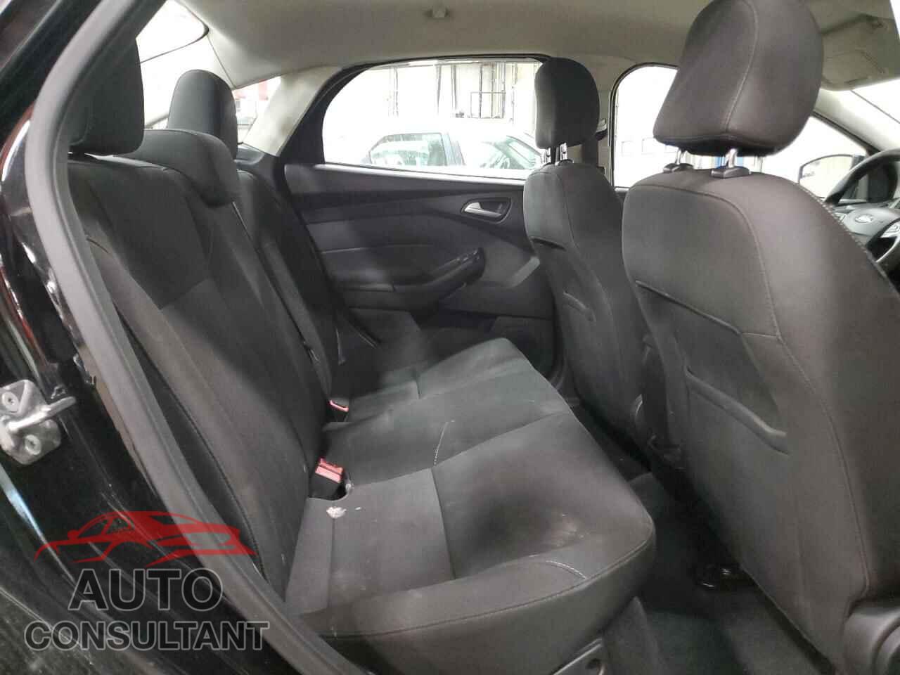 FORD FOCUS 2016 - 1FADP3F20GL206831