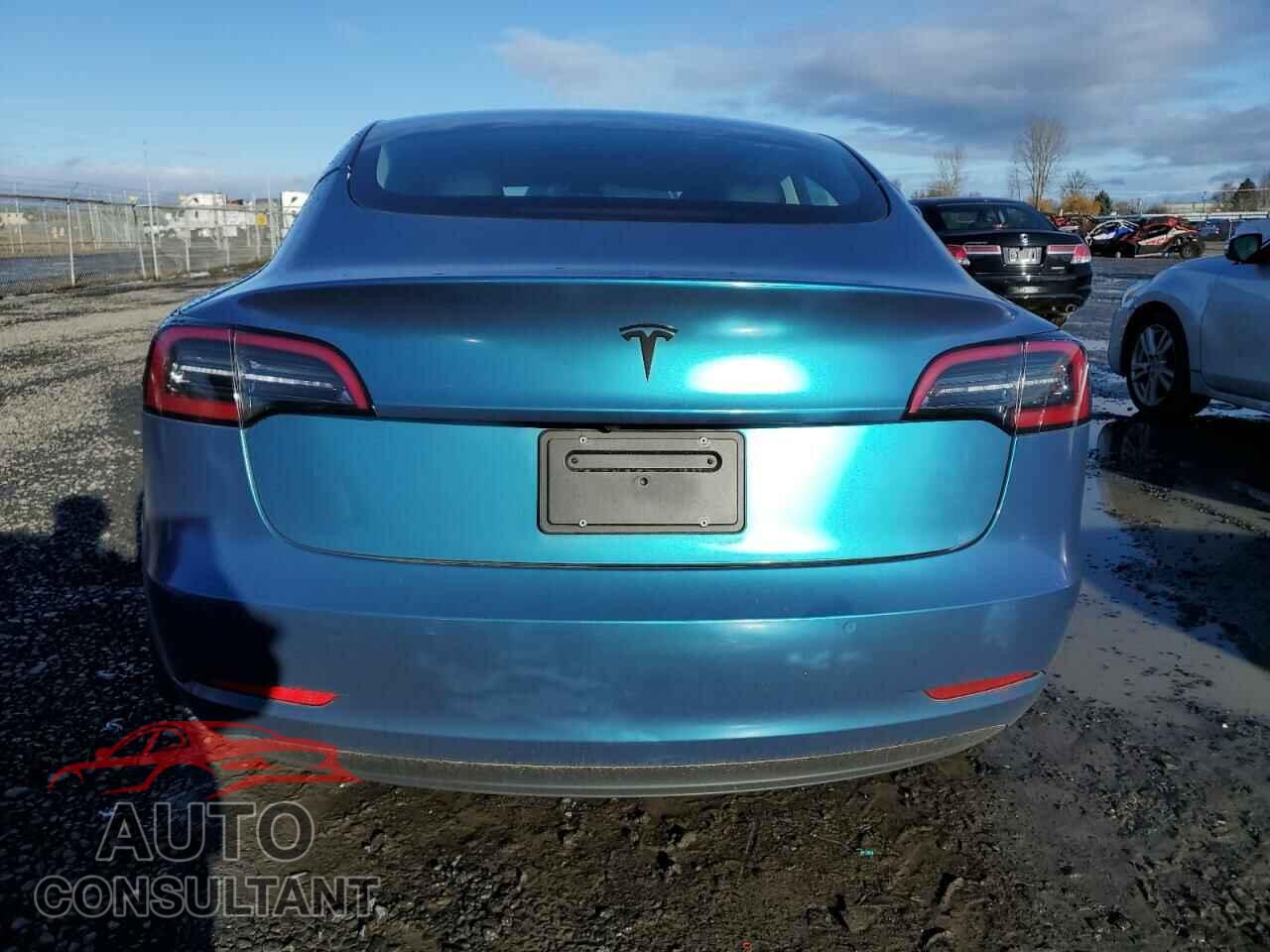 TESLA MODEL 3 2022 - 5YJ3E1EB2NF221977