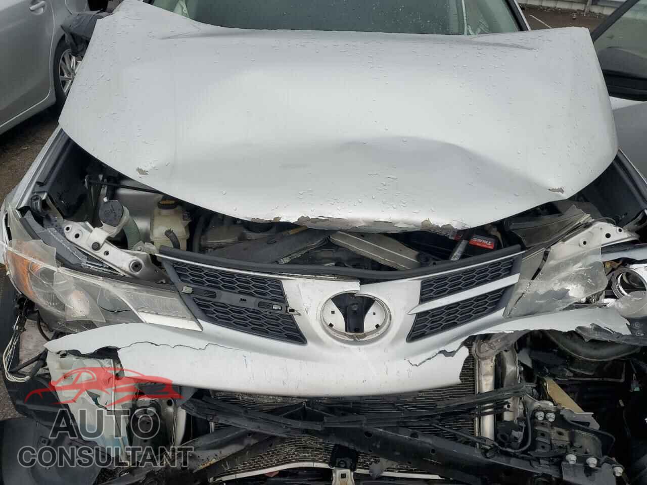 TOYOTA RAV4 2015 - 2T3BFREV5FW276128