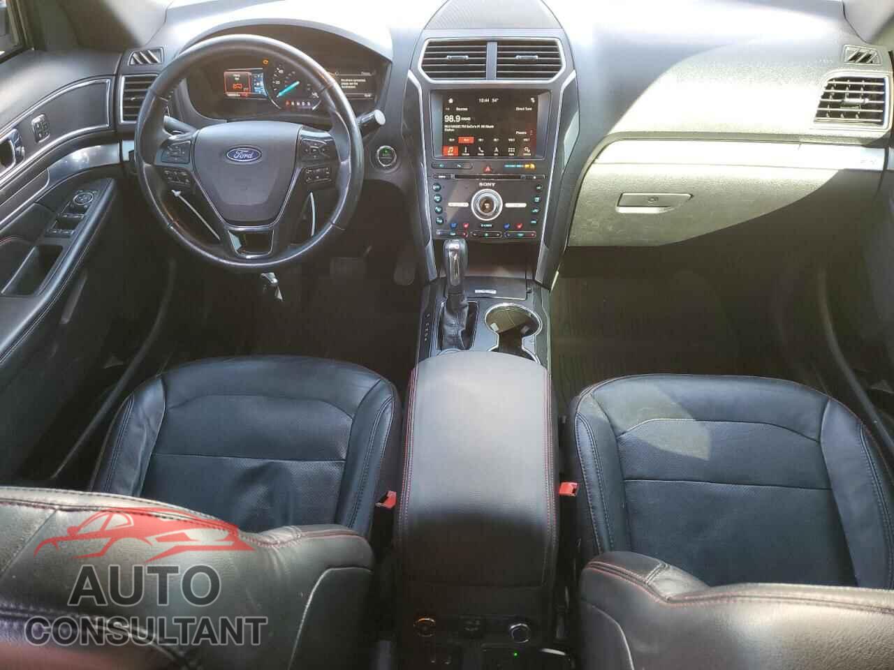 FORD EXPLORER 2018 - 1FM5K8GT5JGB65335