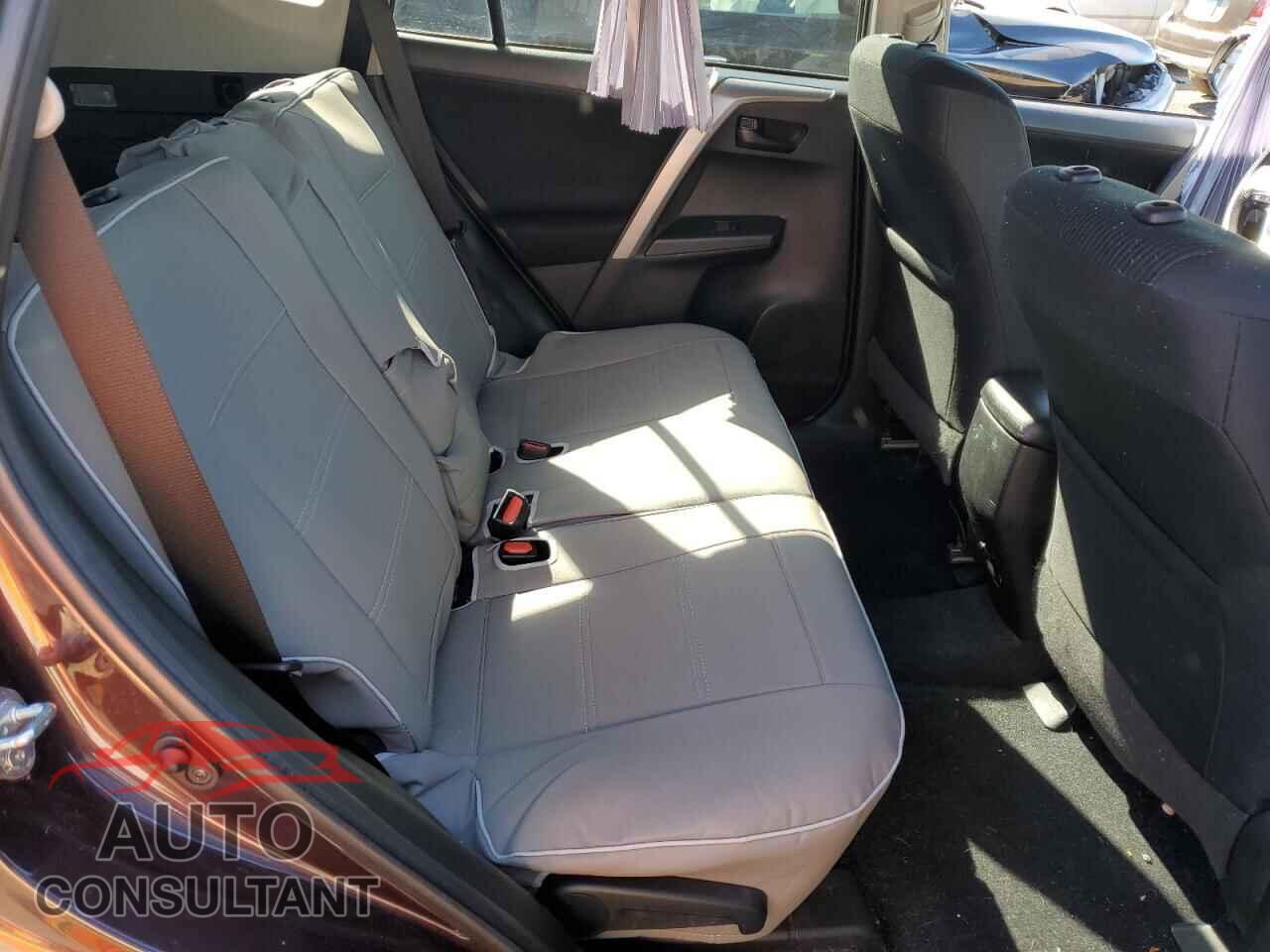 TOYOTA RAV4 2018 - 2T3BFREV1JW727872