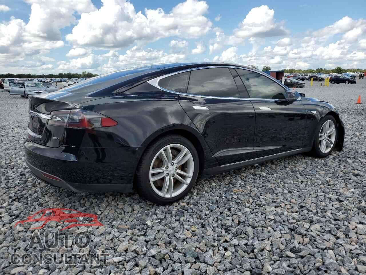 TESLA MODEL S 2015 - 5YJSA1H27FF098634