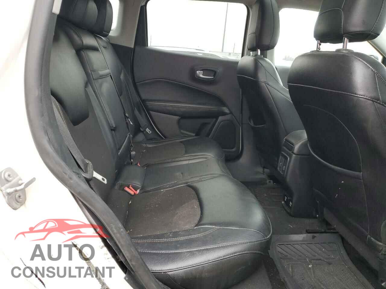 JEEP COMPASS 2018 - 3C4NJDBB6JT131947