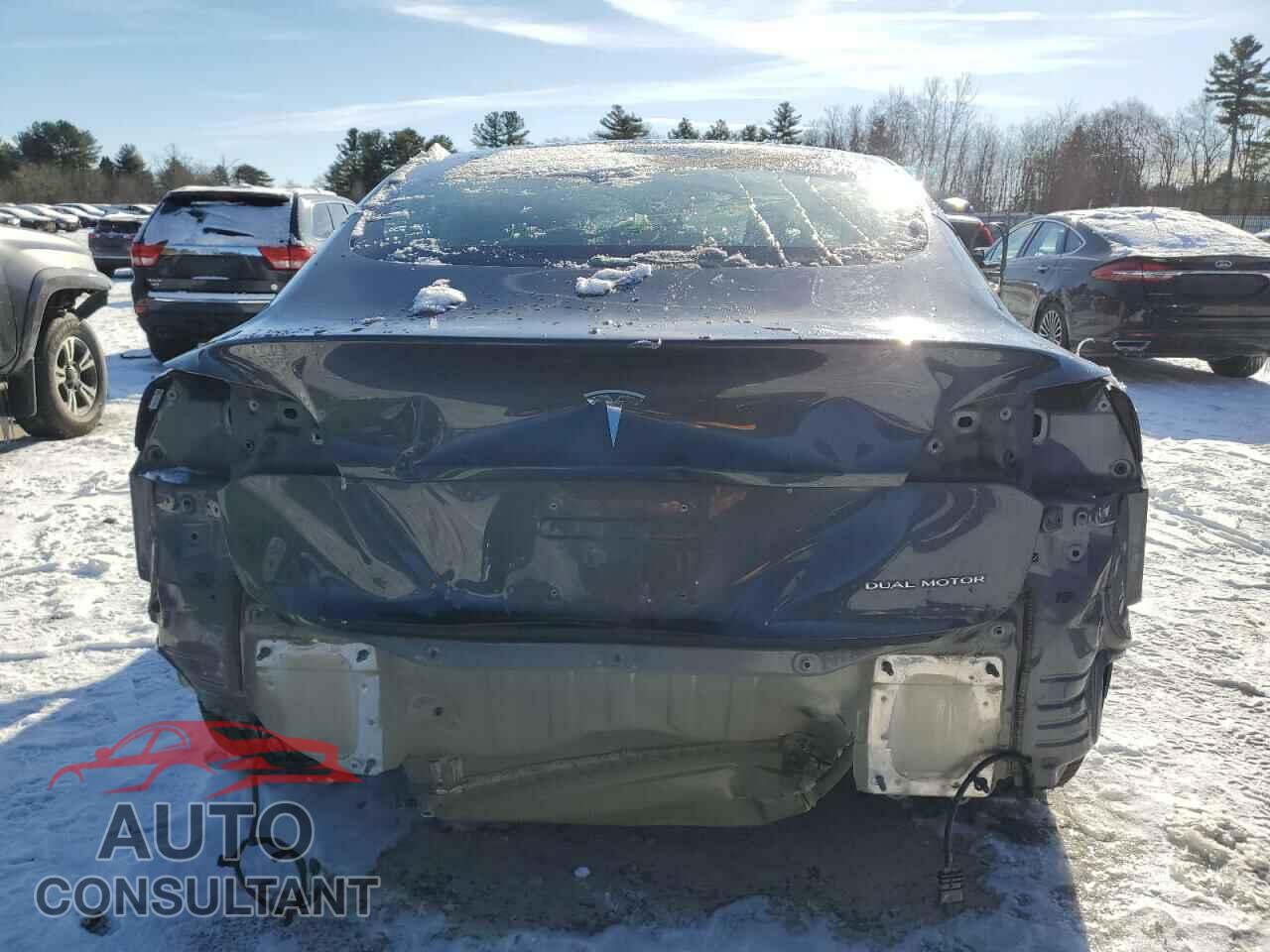 TESLA MODEL 3 2018 - 5YJ3E1EB2JF115796