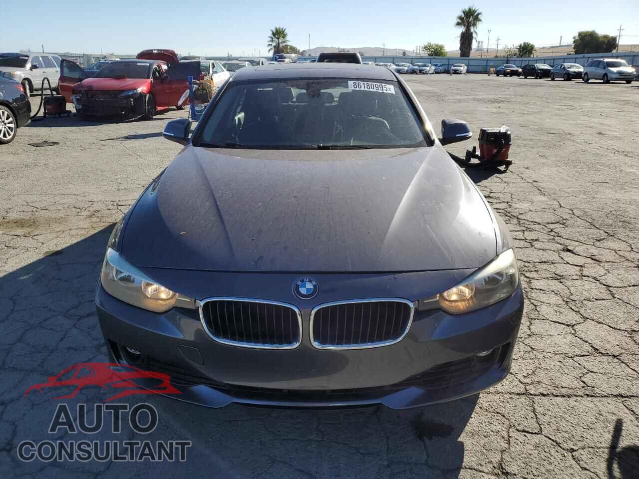 BMW 3 SERIES 2012 - WBA3A5C52CF340120