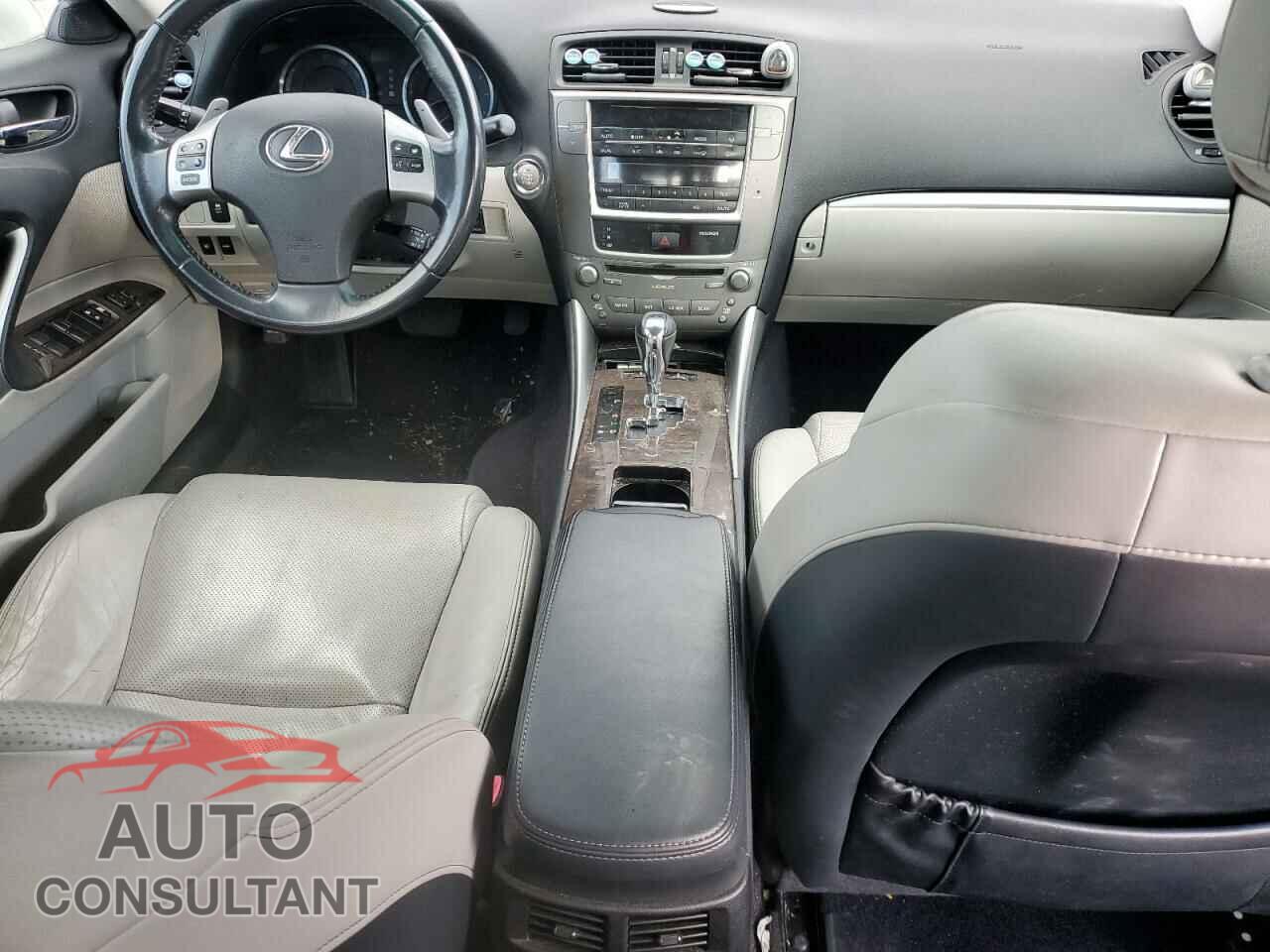LEXUS IS 2012 - JTHCF5C20C5058301