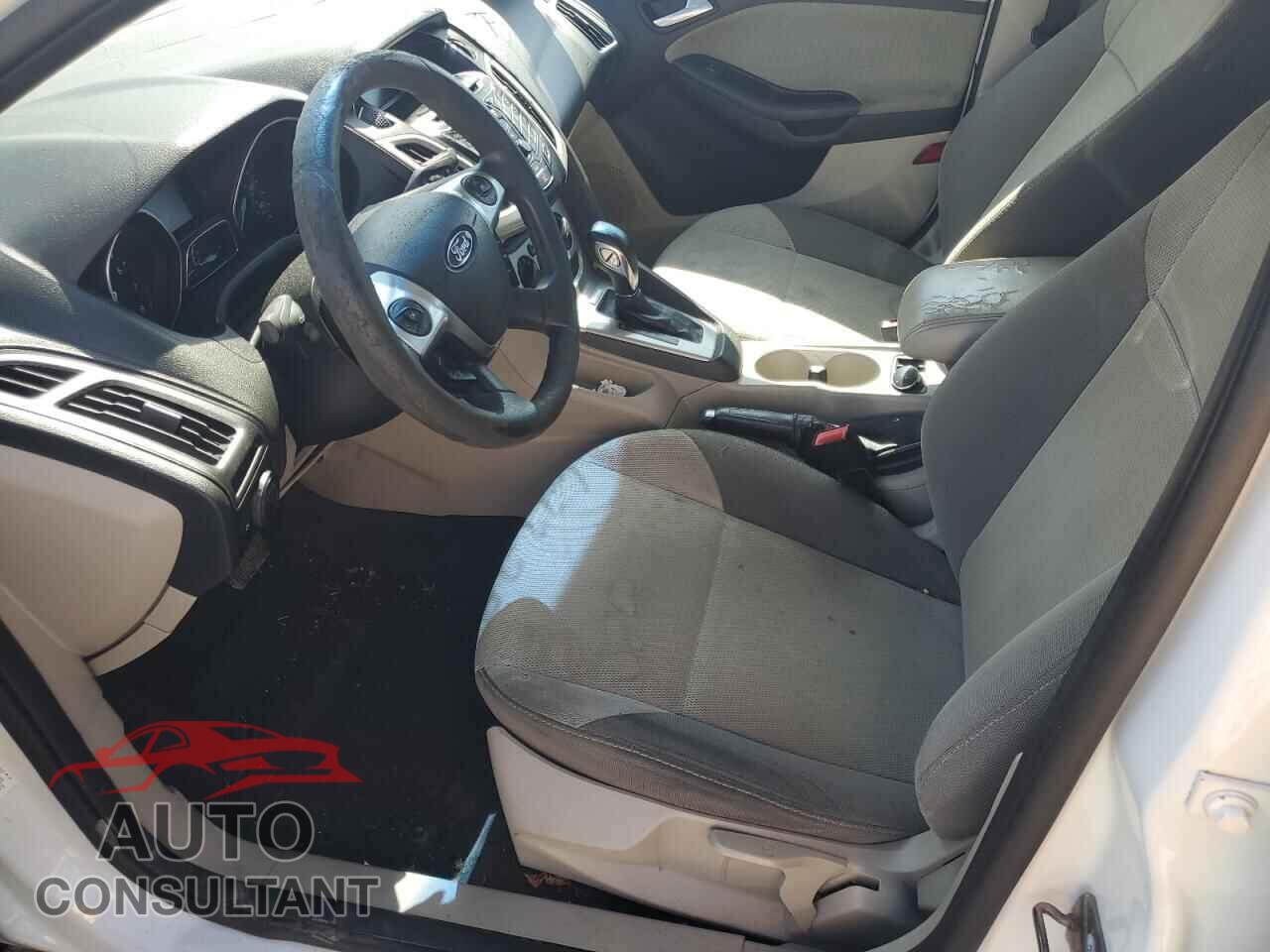 FORD FOCUS 2013 - 1FADP3F23DL331205