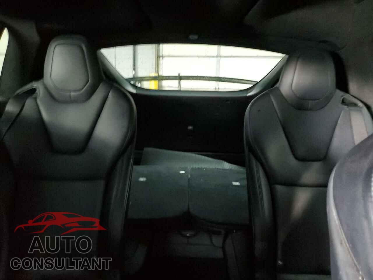 TESLA MODEL X 2017 - 5YJXCBE23HF061237
