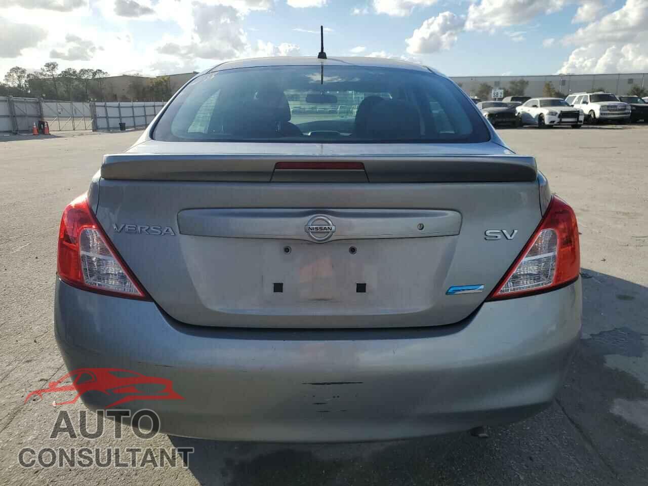 NISSAN VERSA 2013 - 3N1CN7APXDL846621