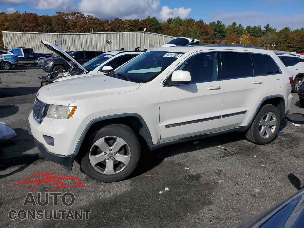 JEEP GRAND CHER 2011 - 1J4RR4GG7BC656182