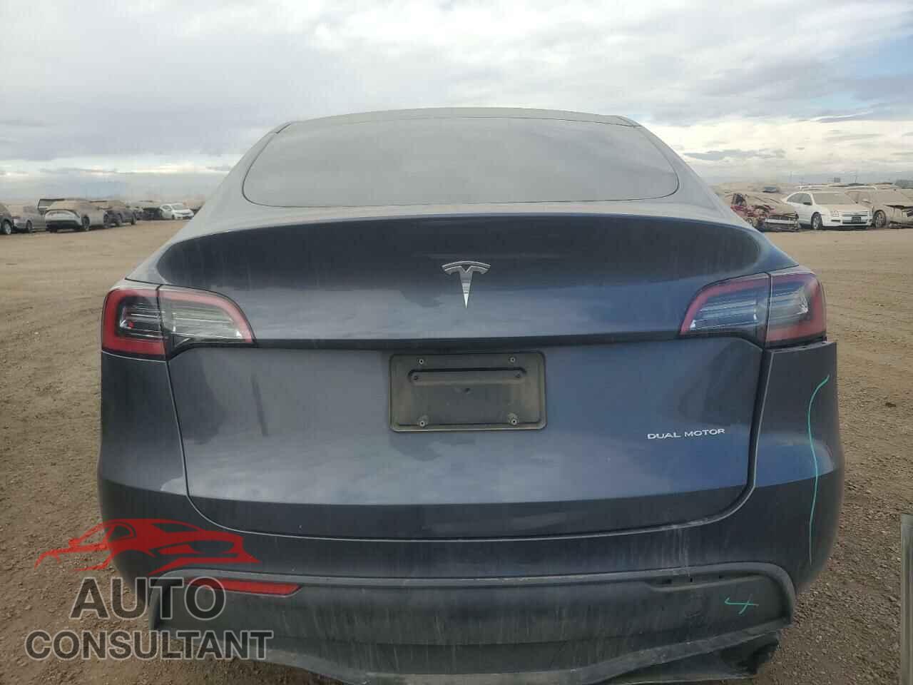 TESLA MODEL Y 2023 - 7SAYGDEE7PF715219