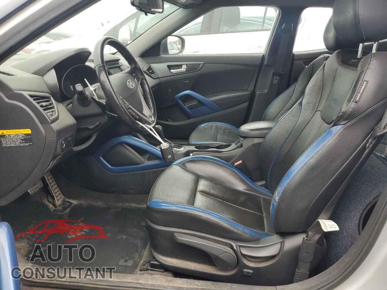 HYUNDAI VELOSTER 2013 - KMHTC6AE2DU098377
