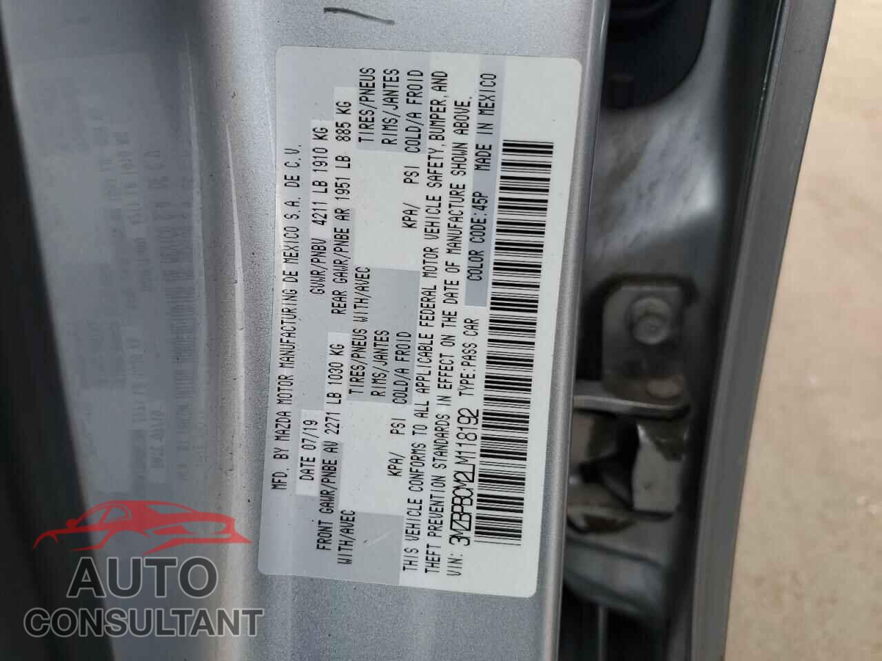 MAZDA 3 2020 - 3MZBPBCM2LM118192
