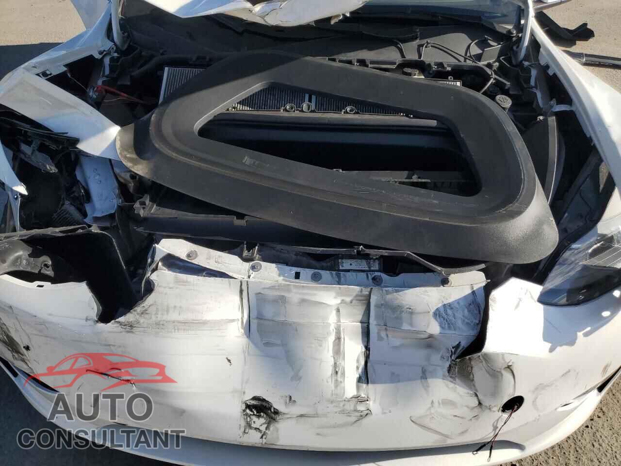 TESLA MODEL Y 2024 - 7SAYGDEF2RF027236