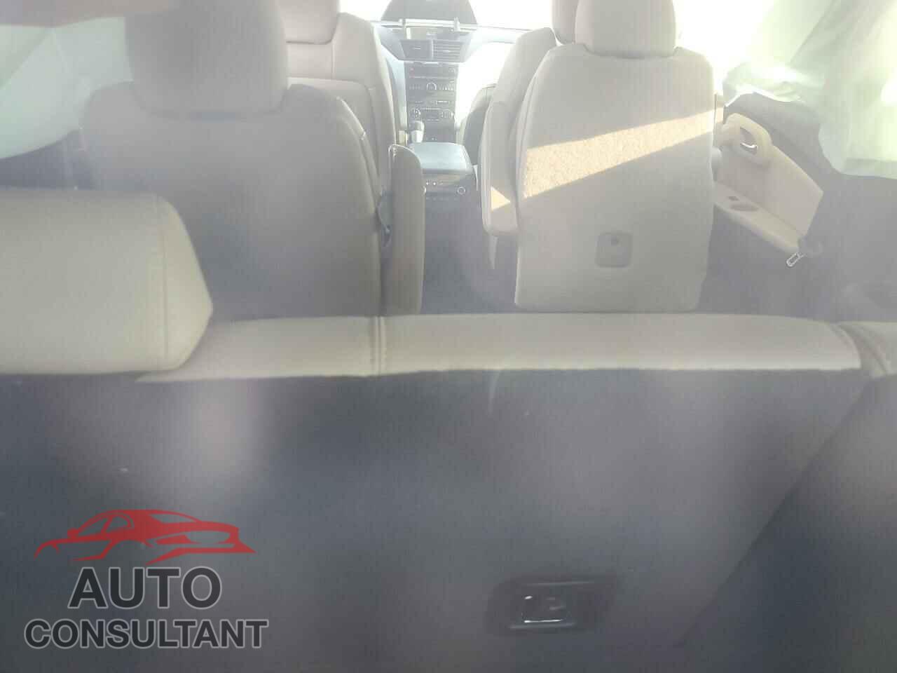 CHEVROLET TRAVERSE 2011 - 1GNKVLED7BJ114606