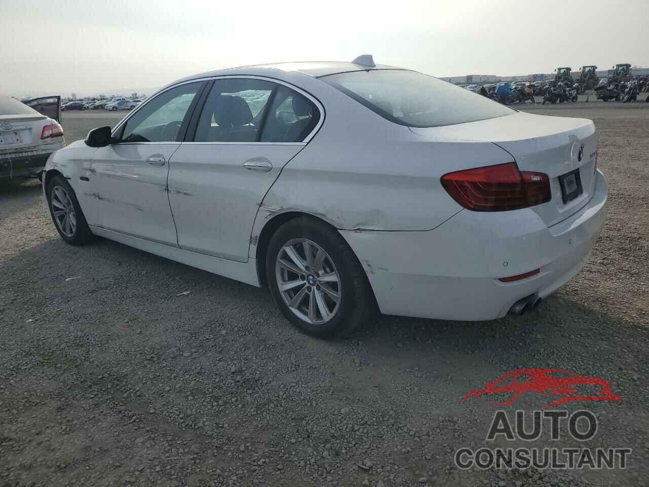 BMW 5 SERIES 2016 - WBA5A5C52GG352325