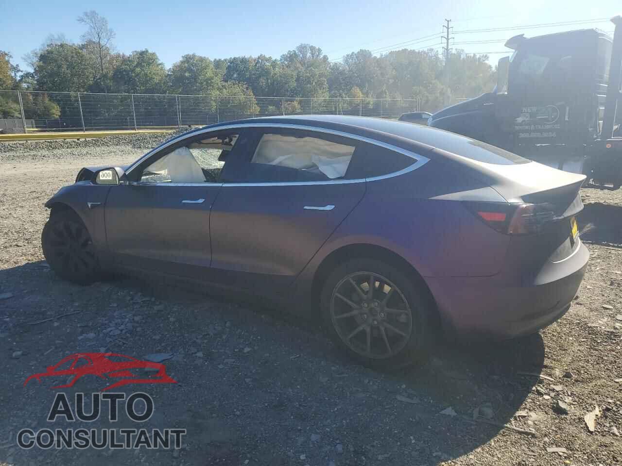 TESLA MODEL 3 2018 - 5YJ3E1EB3JF054040