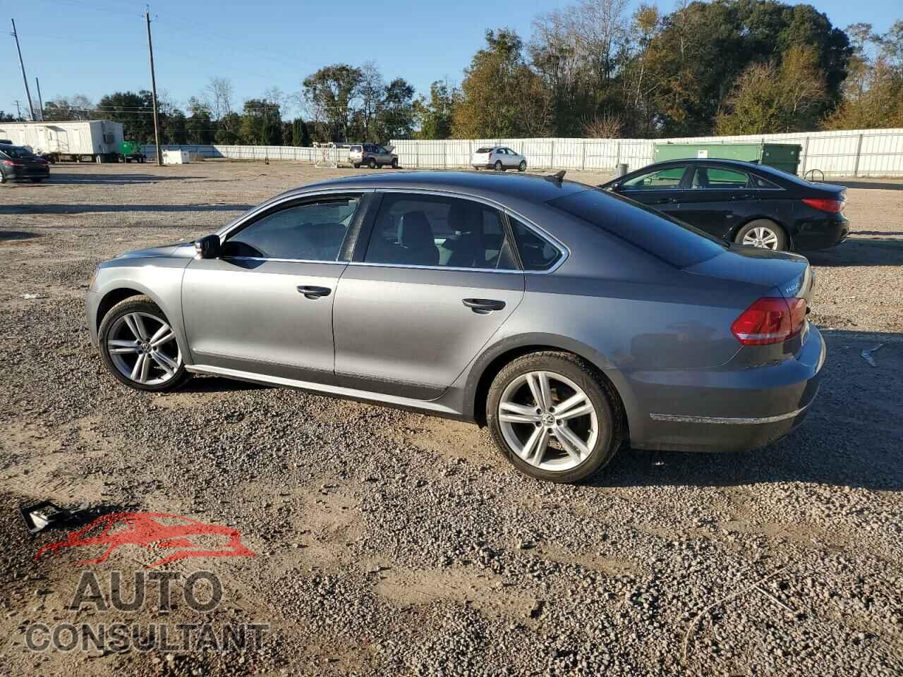 VOLKSWAGEN PASSAT 2013 - 1VWBN7A32DC088126