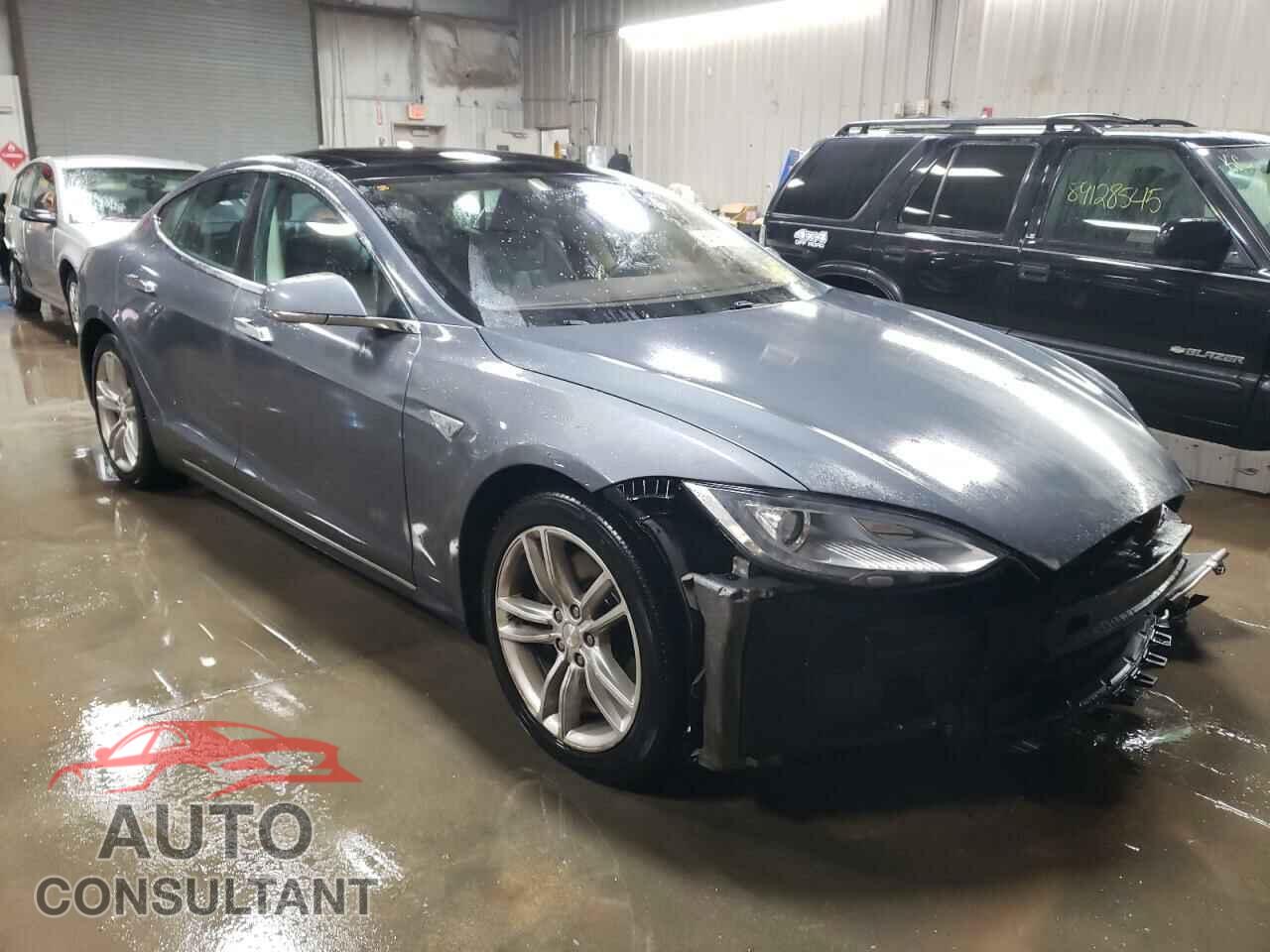 TESLA MODEL S 2013 - 5YJSA1CN2DFP11127