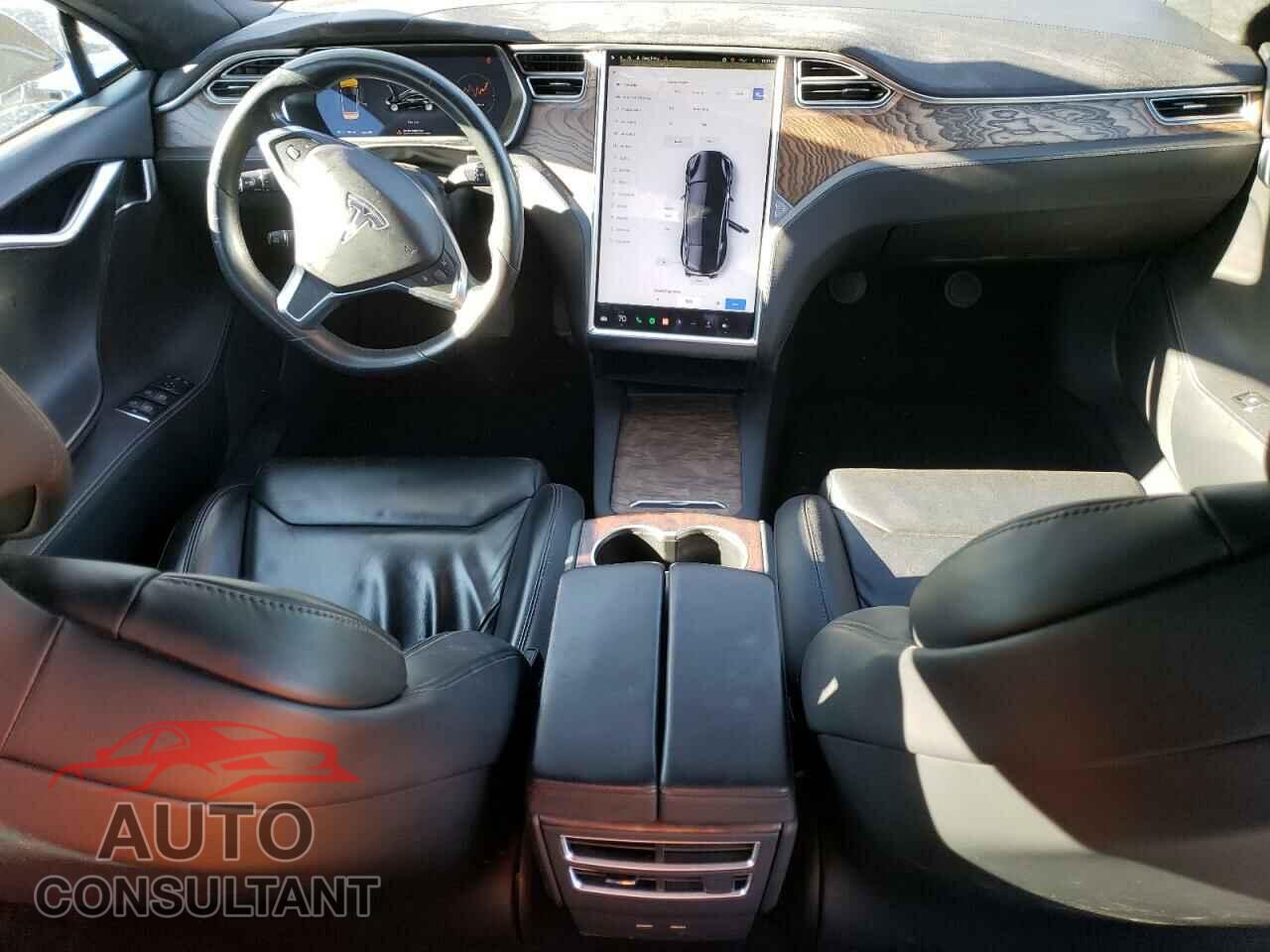 TESLA MODEL S 2017 - 5YJSA1E2XHF204713