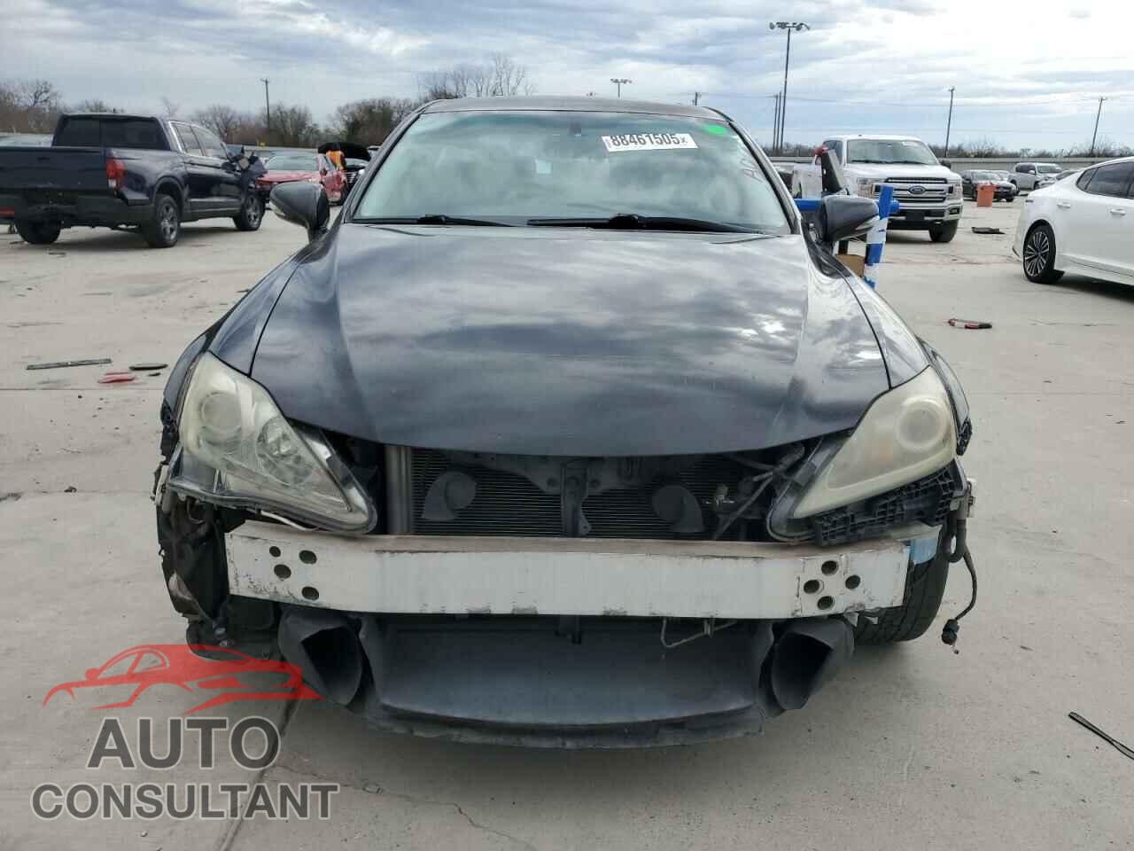 LEXUS IS 2011 - JTHBF5C22B2100995