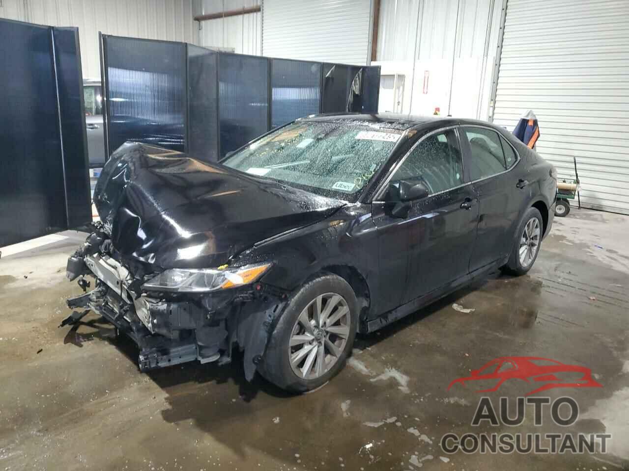 TOYOTA CAMRY 2022 - 4T1C11AK4NU629711