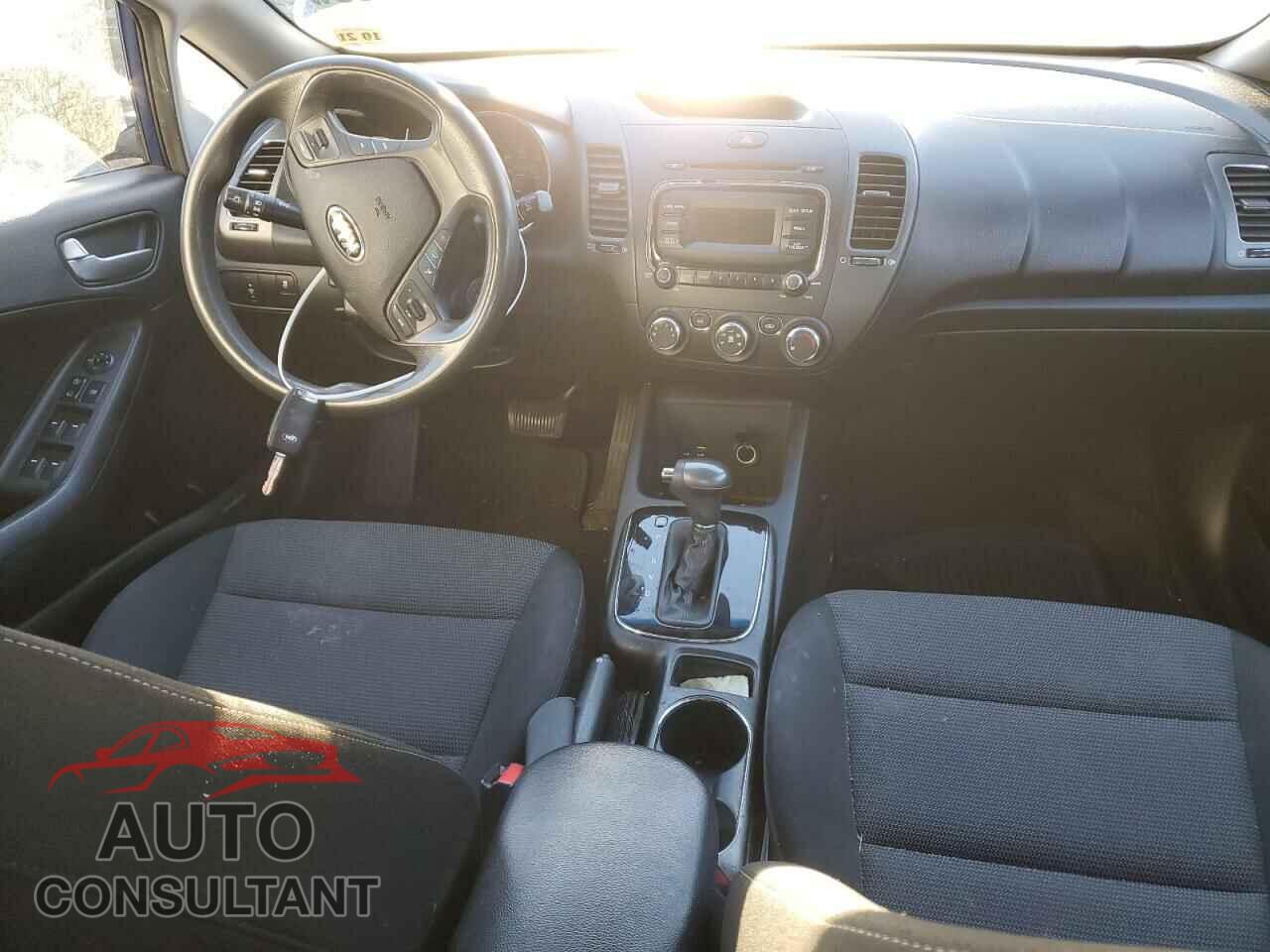 KIA FORTE 2017 - 3KPFK4A76HE032896
