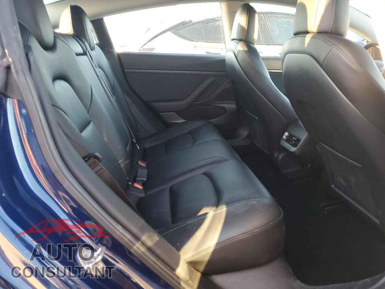 TESLA MODEL 3 2021 - 5YJ3E1EA0MF930719