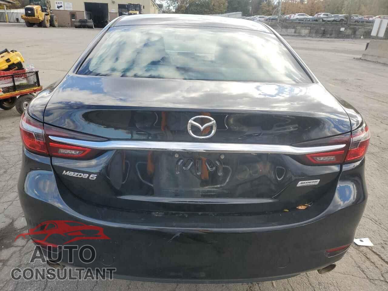 MAZDA 3 2018 - JM1GL1VM5J1311071