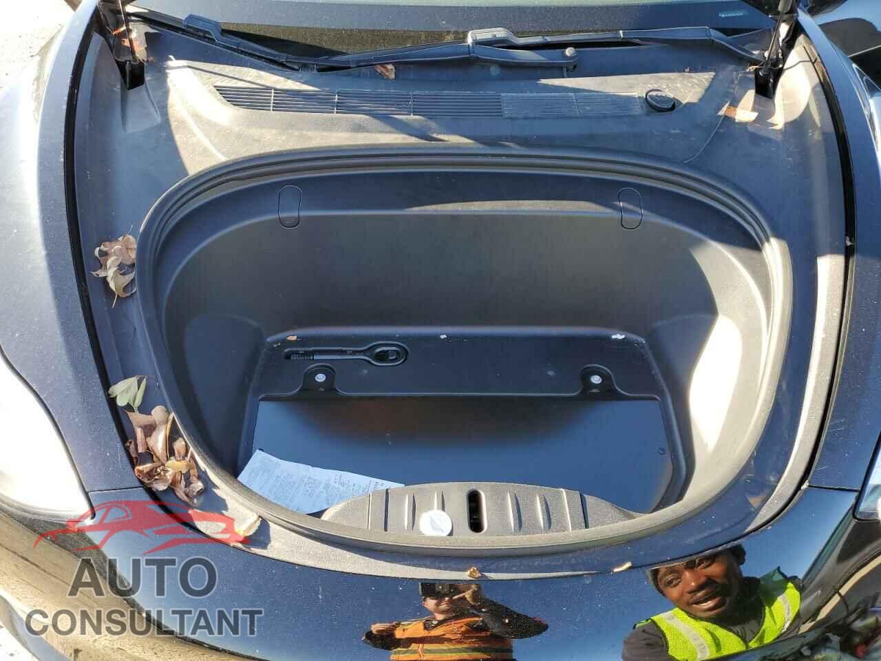 TESLA MODEL 3 2018 - 5YJ3E1EA6JF163745