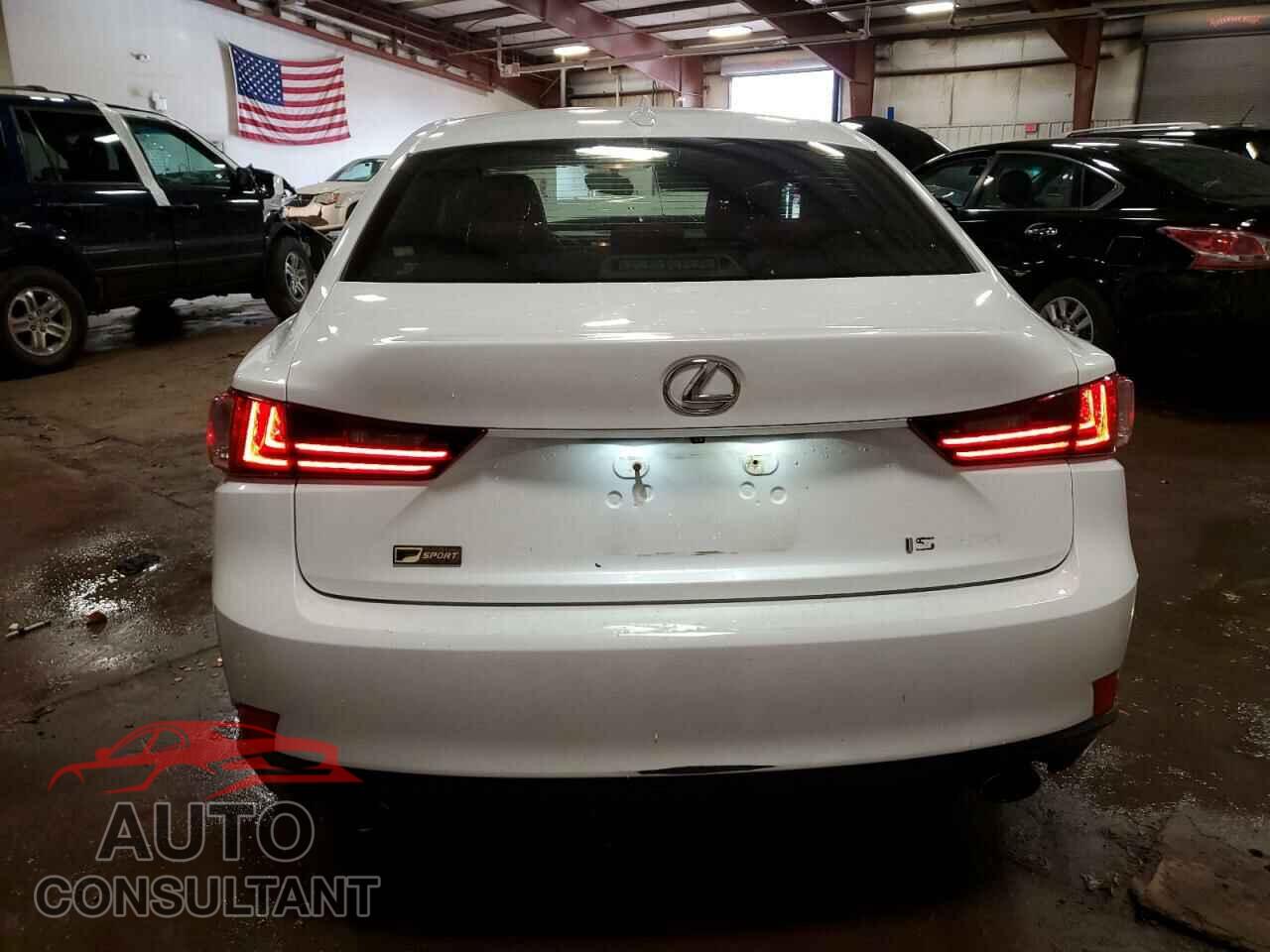 LEXUS IS 2014 - JTHBF1D2XE5042841