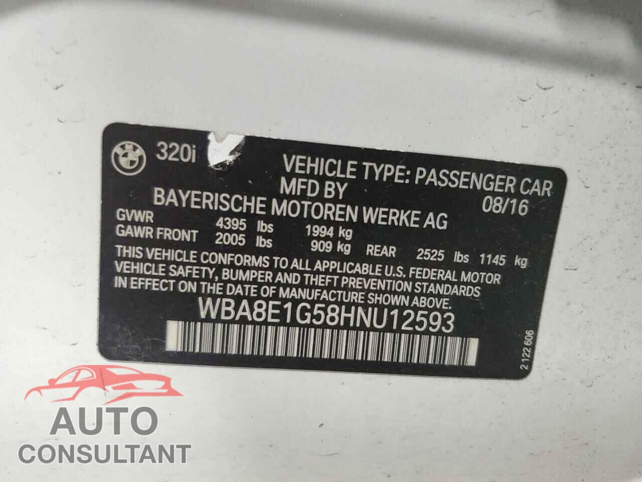 BMW 3 SERIES 2017 - WBA8E1G58HNU12593