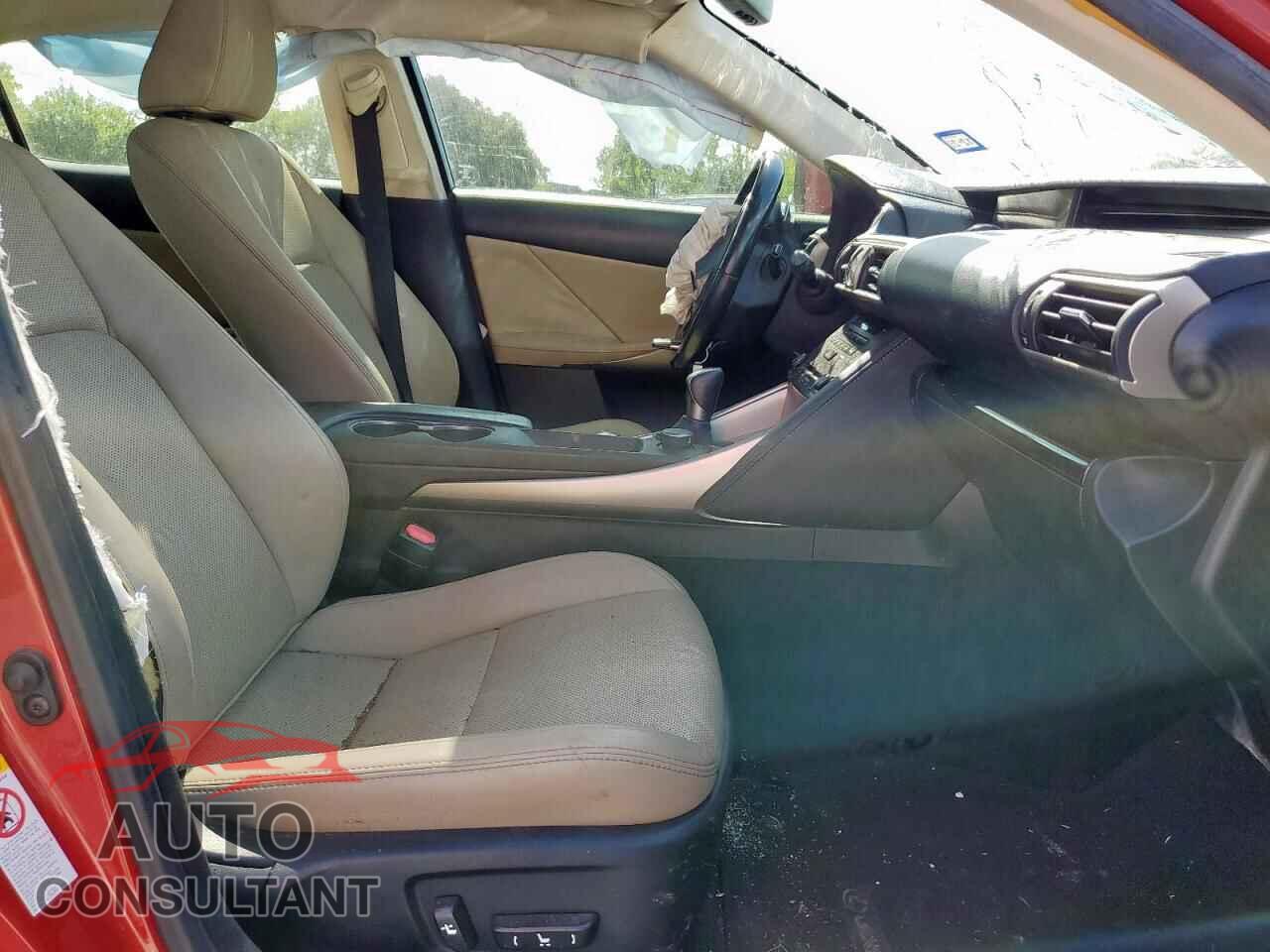 LEXUS IS 2018 - JTHBA1D26J5068457