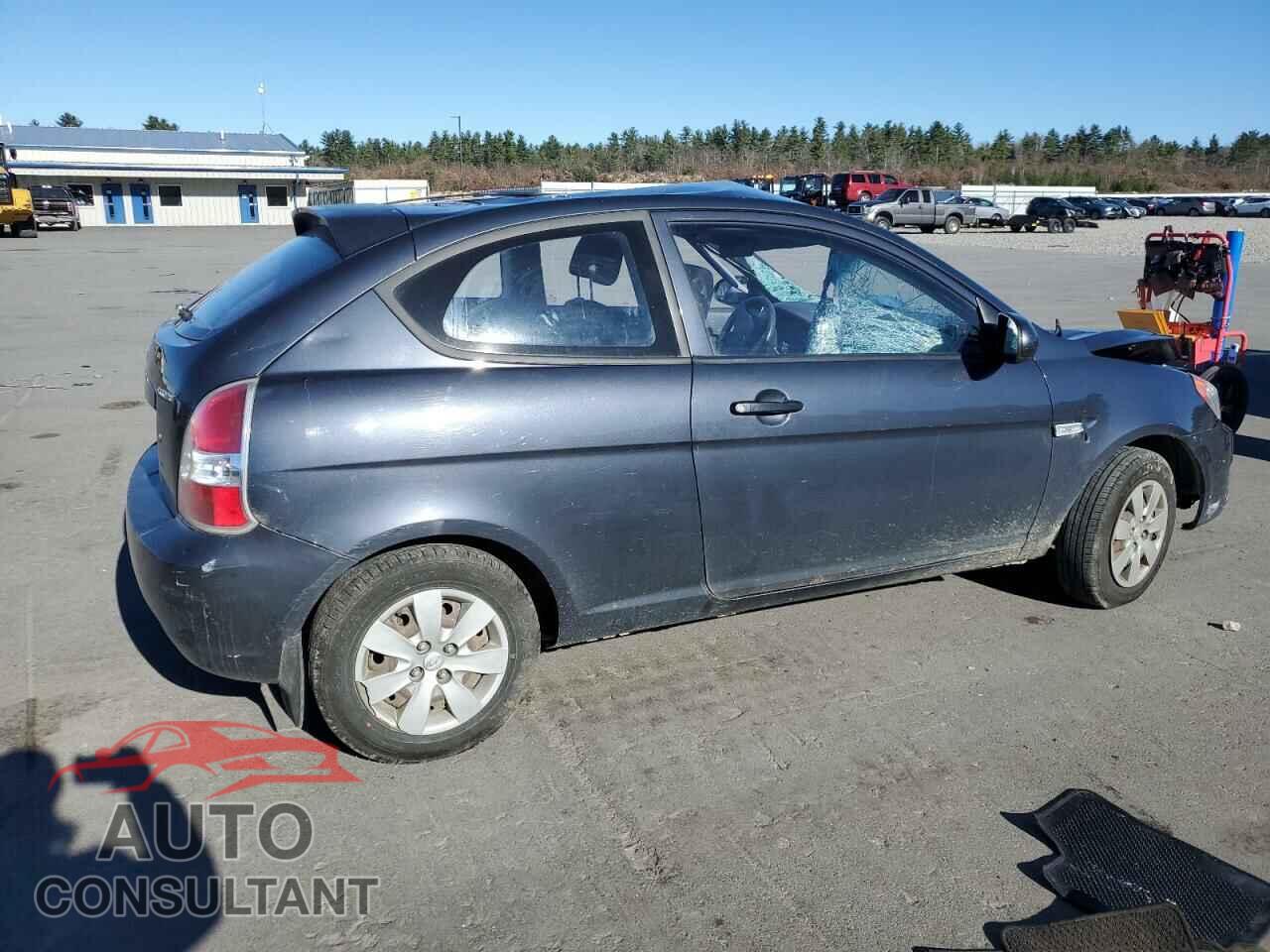 HYUNDAI ACCENT 2011 - KMHCM3AC0BU192880