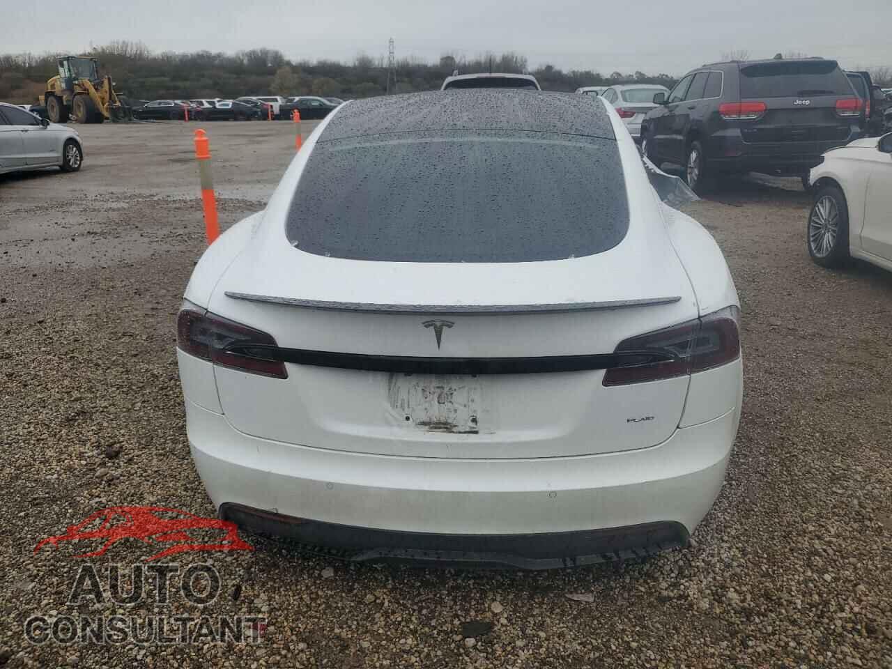 TESLA MODEL S 2021 - 5YJSA1E64MF443395
