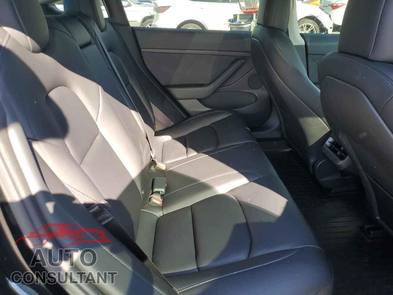 TESLA MODEL 3 2021 - 5YJ3E1EA9MF097261