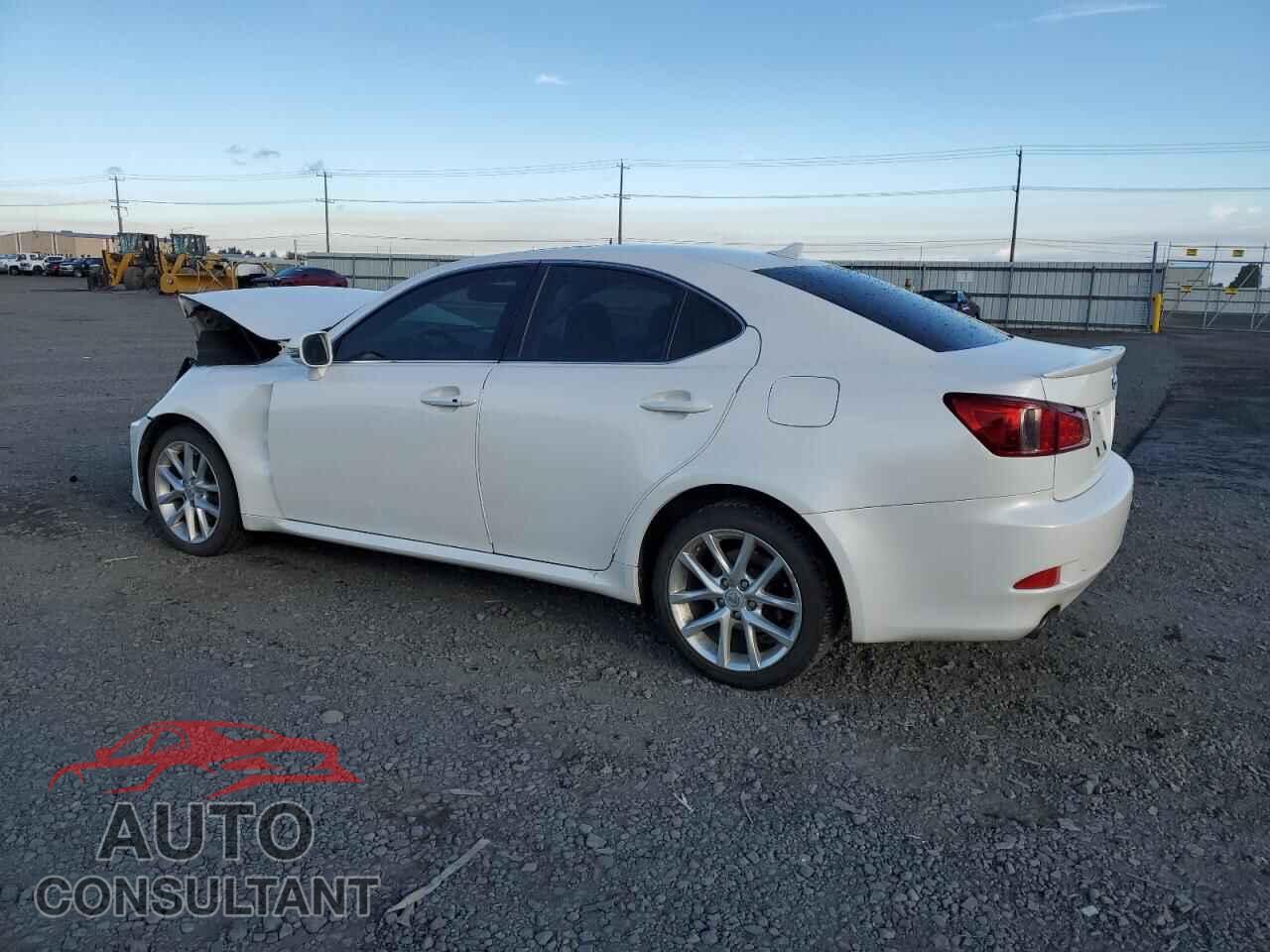 LEXUS IS 2012 - JTHCF5C25C5060027