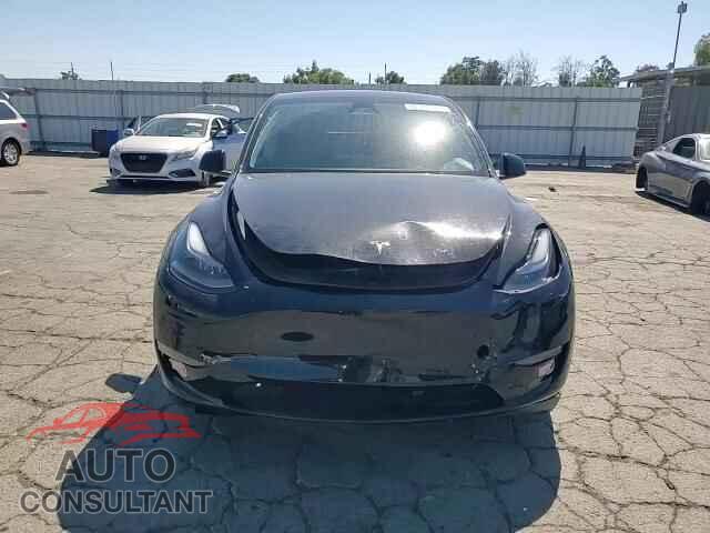 TESLA MODEL Y 2024 - 7SAYGAEE8RF005263