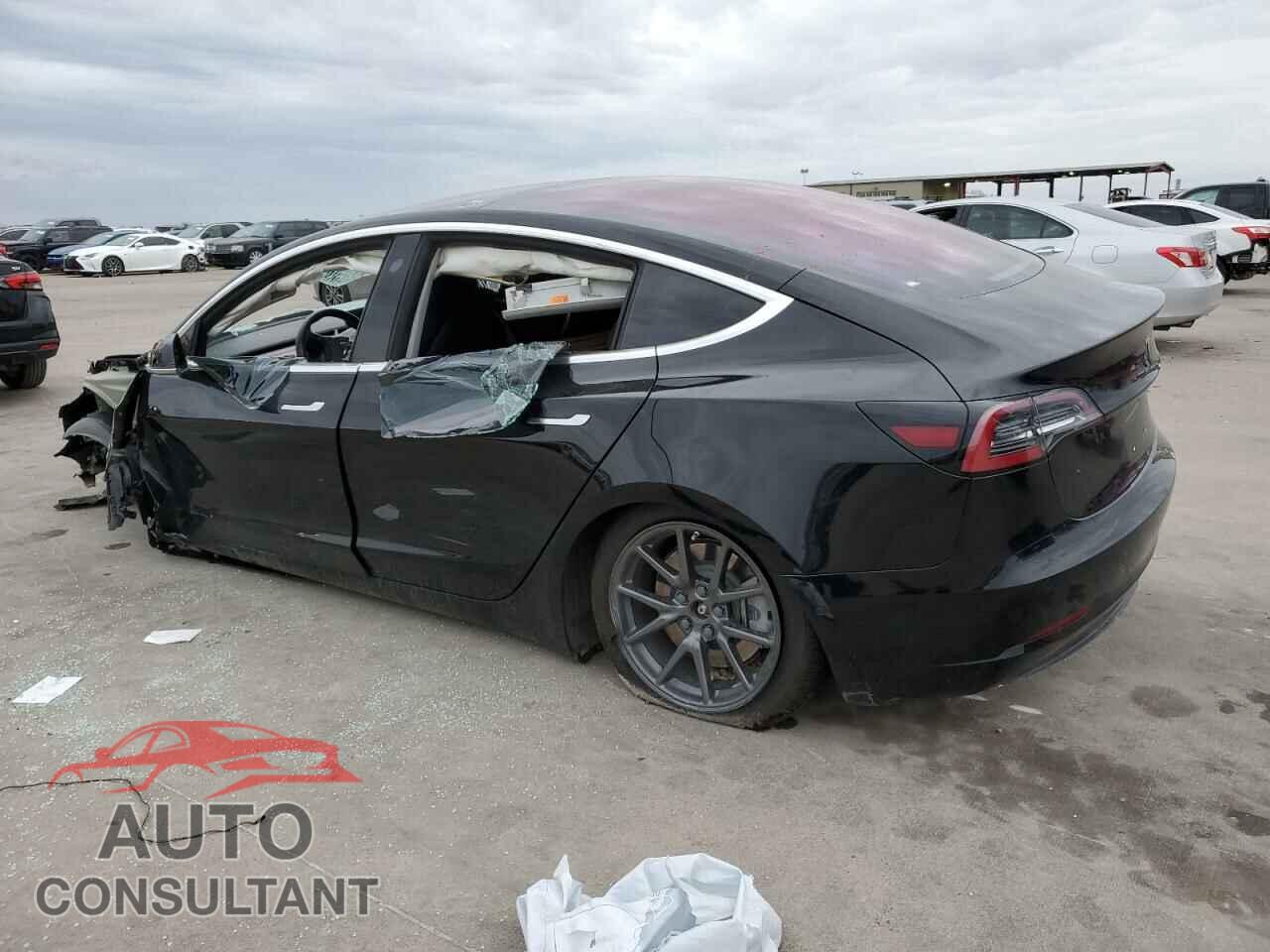 TESLA MODEL 3 2018 - 5YJ3E1EA6JF012517