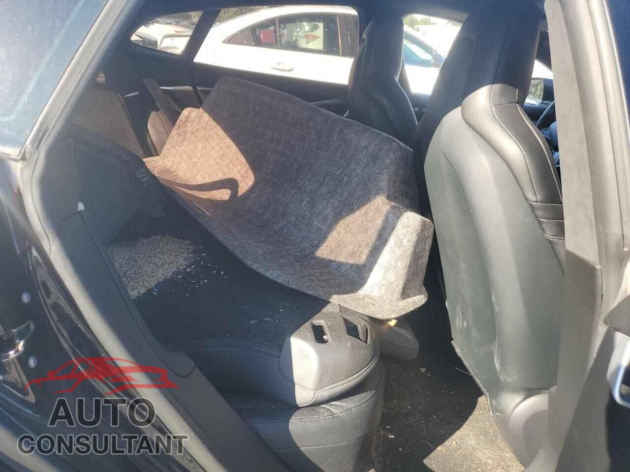 TESLA MODEL S 2015 - 5YJSA1E21FF115013